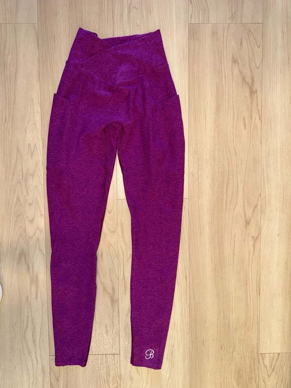 Bombshell Sportswear Heathered Purple Crossover V-Waist Pocket Leggings XS